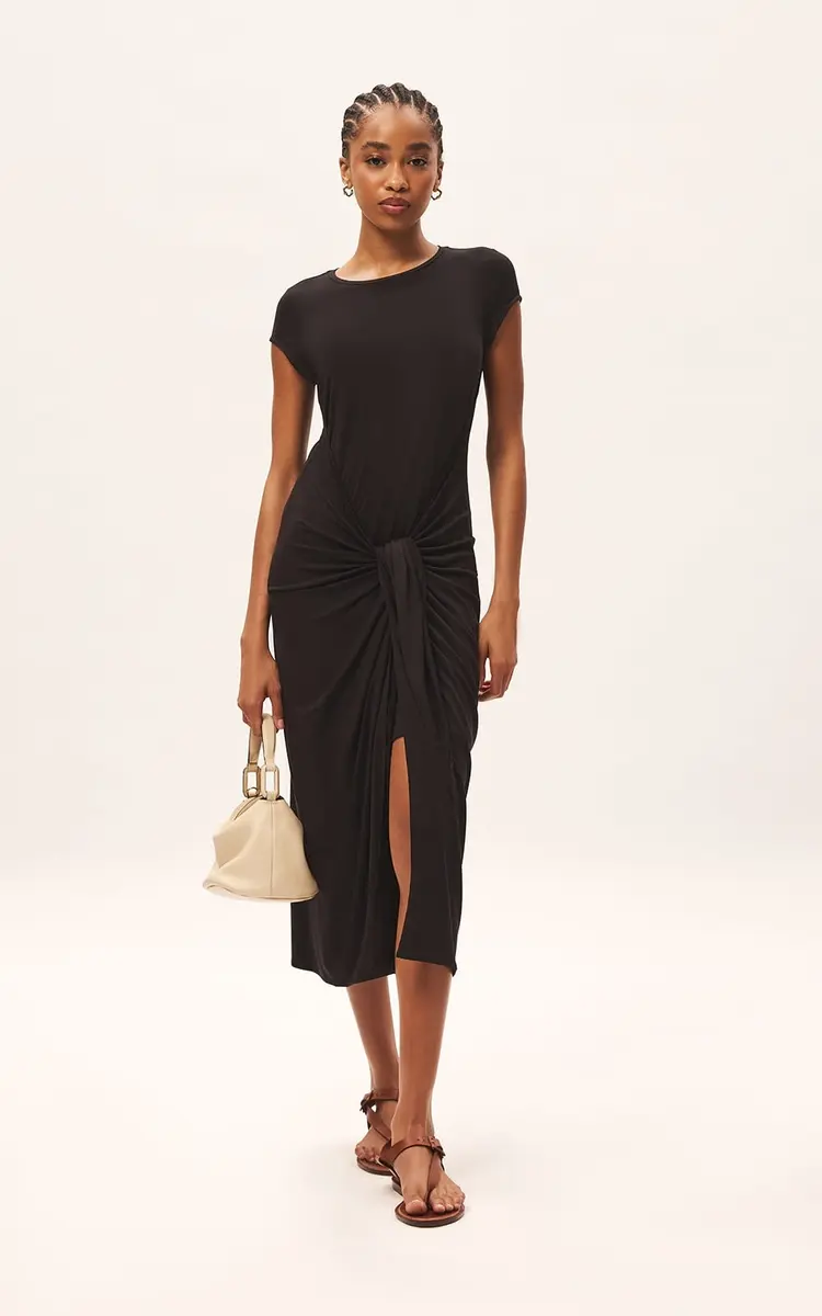 SAÍDA PAREO MODAL ESSENTIALS
