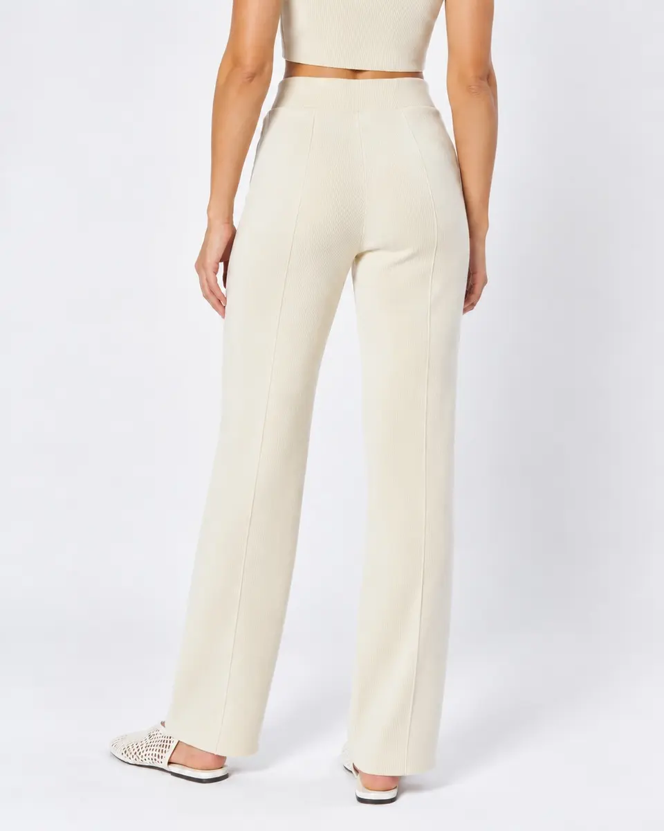 Calça Reta Nervura