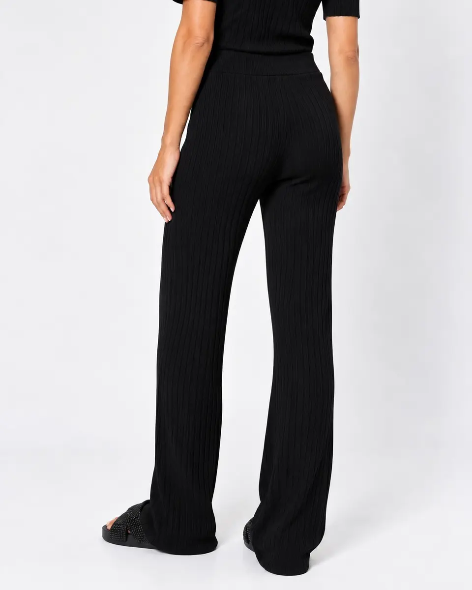 Calça Reta Nervura